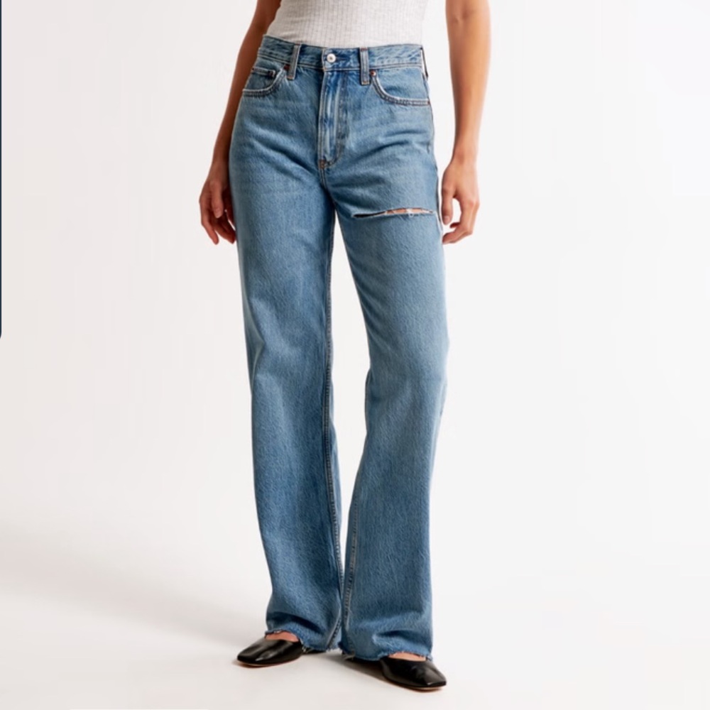 Abercrombie & Fitch High Rise Loose Jean Curve Love